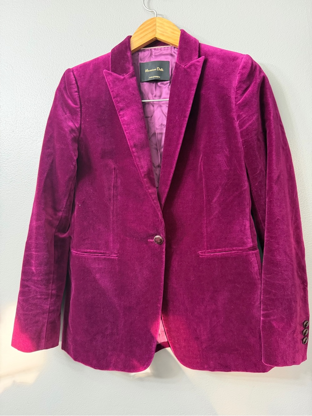 Massimo Dutti Women's Velvet Blazer - Fuchsia 6